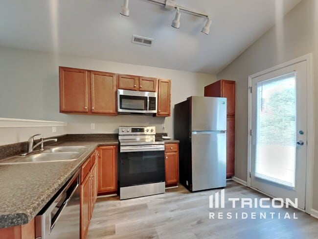 Foto del edificio - 1609 Brownairs Ln
