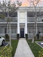 Building Photo - 110 Cypress Club Dr