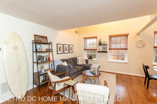 Foto del edificio - 2 br, 1 bath House - 3631 39th St NW Unit ...