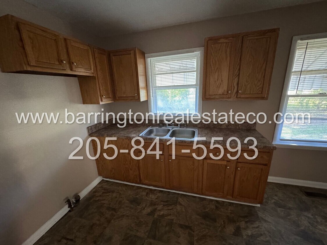 Building Photo - 931 Dartmouth Ave