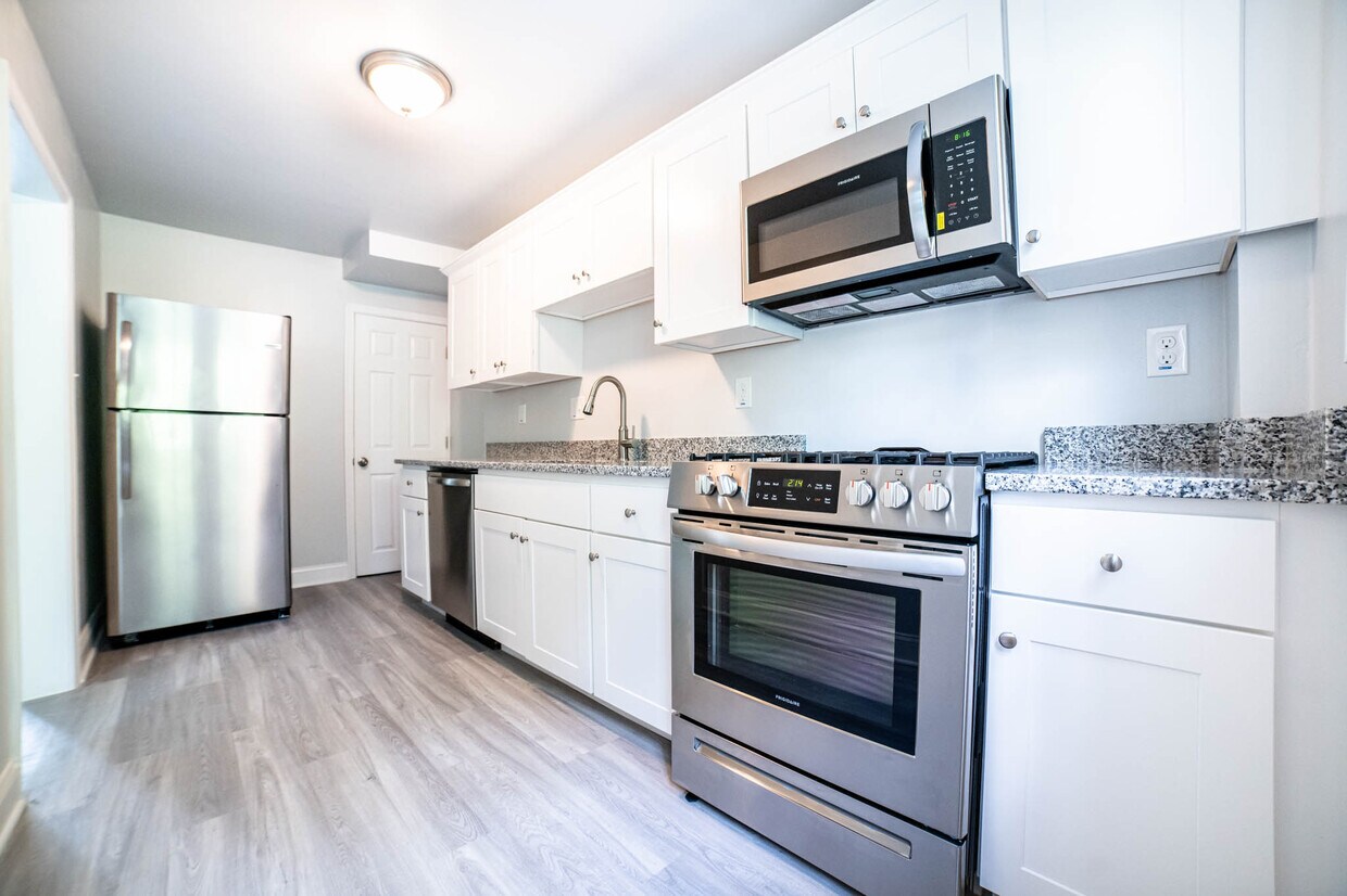 Foto principal - 7701 Paddock Way