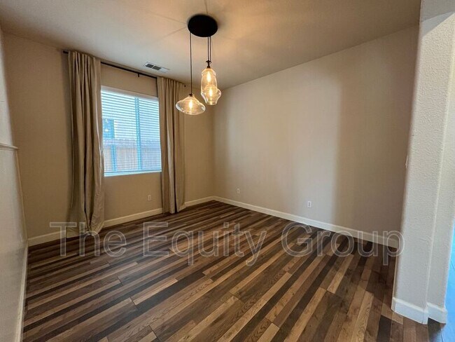 Foto del edificio - 2287 W Wall Ct