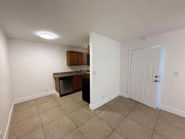 Foto del edificio - 607 NE 29th Dr