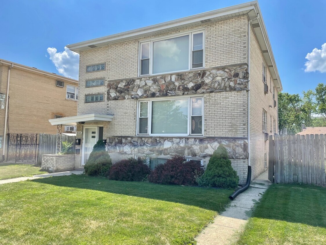 1646 S Mannheim Rd Unit 1, Westchester, IL 60154 Condo for Rent in
