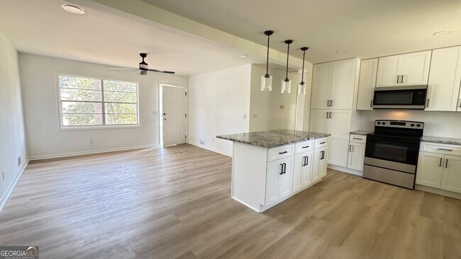 Foto del edificio - 723 Sheffield Rd