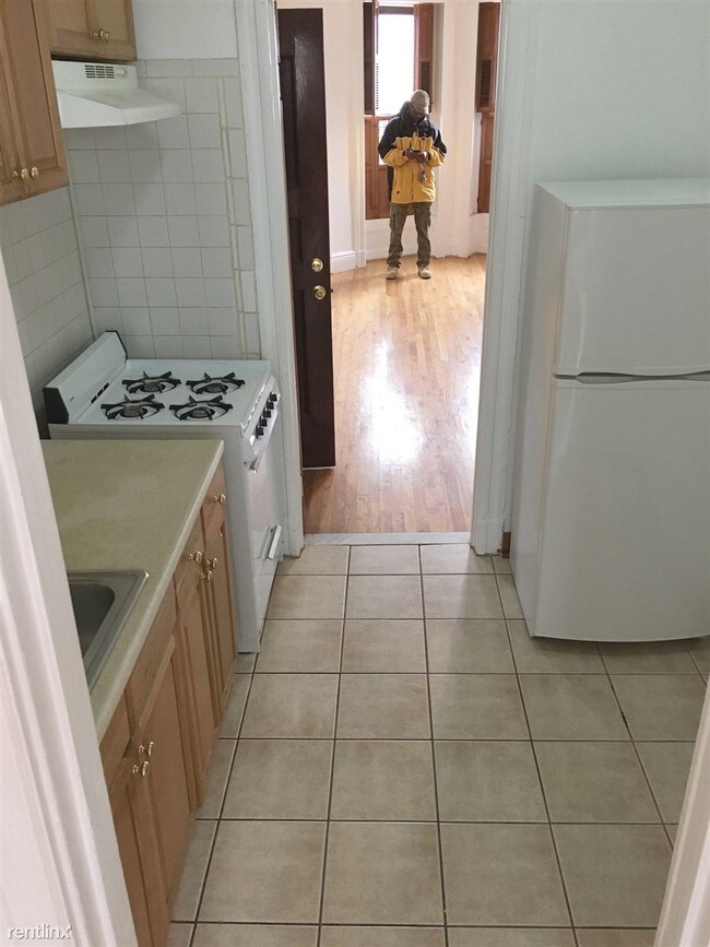 Building Photo - 229 Macon St