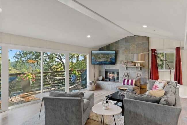 Foto del edificio - 24971 N Carmel Hills Dr