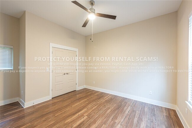 Foto del edificio - 874 S Hill Ave