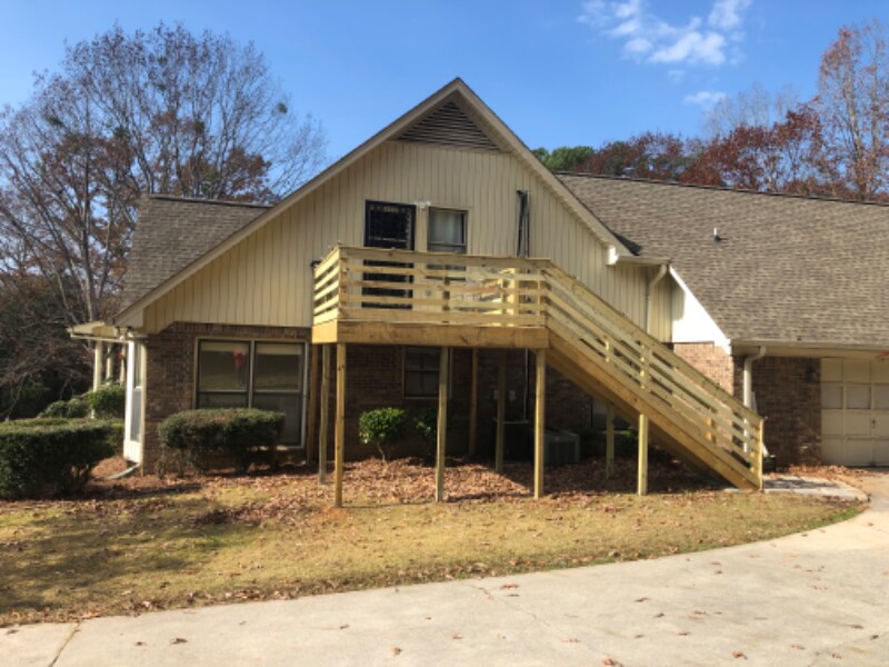 1146 Brewster Rd Unit Upper Deck, Birmingham, AL 35235 Room for Rent