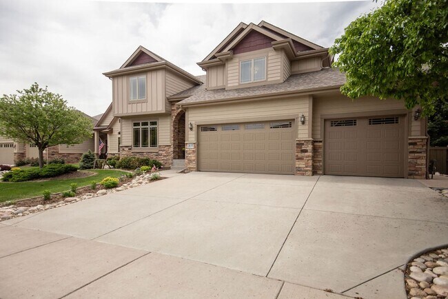 Foto del edificio - 4 Bedroom Home in Fossil Lake Ranch