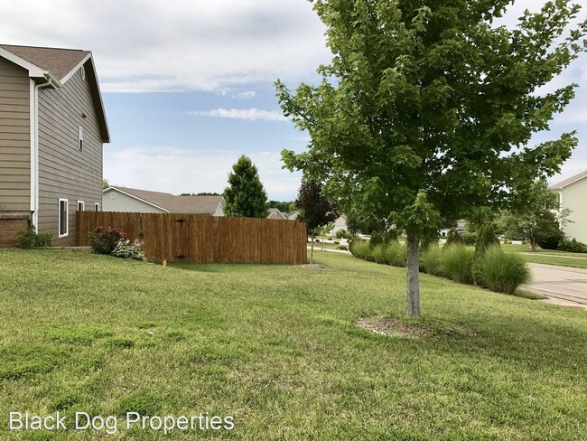 Building Photo - 5 br, 3 bath House - 429 Haventon Dr.