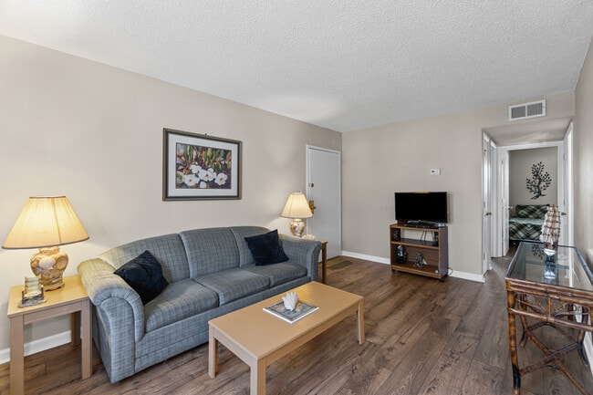 Photo - 901 Leisure Square Townhome