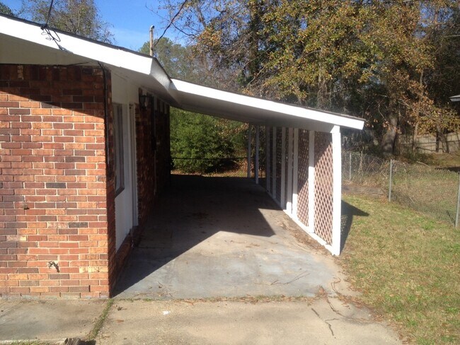 Foto del edificio - **UPCOMING**Midtown Columbus 3 bedroom/2 b...