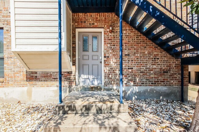 Foto del edificio - Beautiful one story Condo