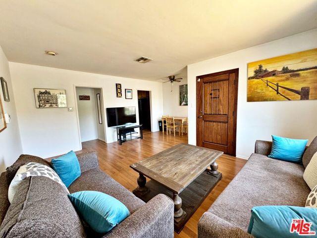 Foto del edificio - 17826 Rhoda St