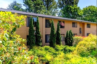 Building Photo - 2251 NE Blakeley St