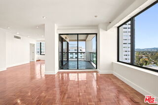 Foto del edificio - 10724 Wilshire Blvd