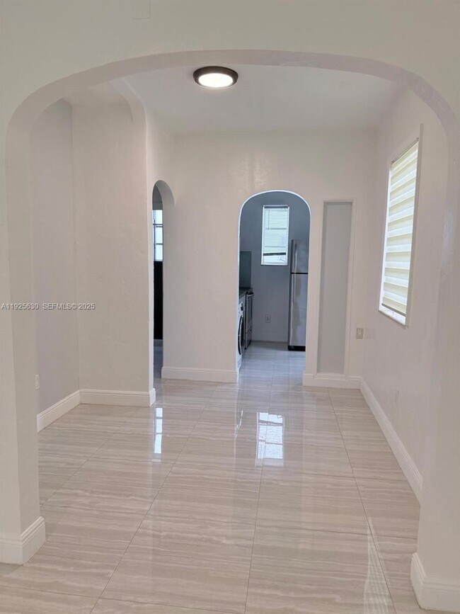 Foto del edificio - 928 Euclid Ave