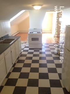 Primary Photo - 46 Barton St