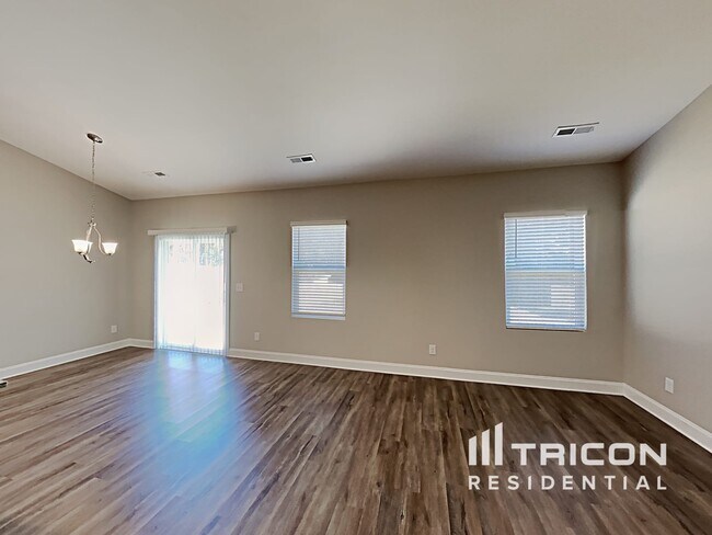 Building Photo - 505 Legacy Dr