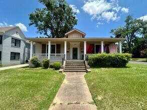 Building Photo - 506 S Fannin Ave