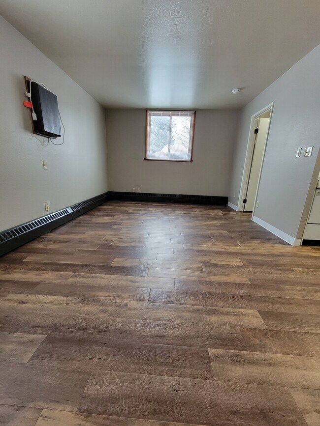 Foto del edificio - 1606 8th St N