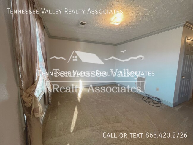 Foto del edificio - 128 Herbert Heidel Rd