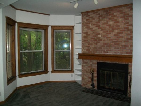 Building Photo - 2 bedroom in CHICAGO IL 60613