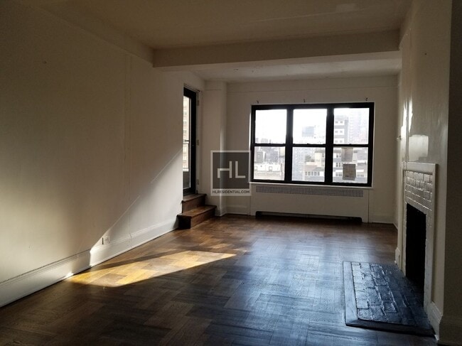 Building Photo - EAST 38 STREET