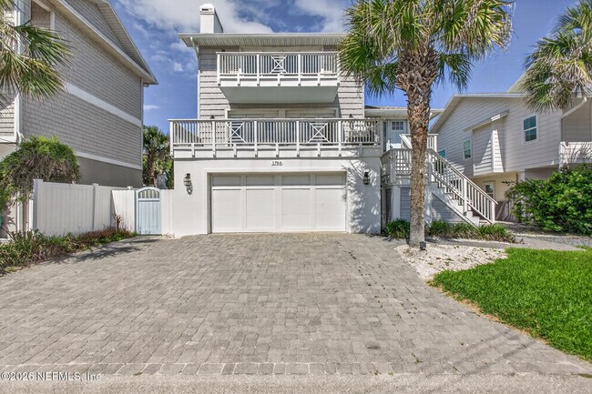 Foto del edificio - 1766 Beach Ave