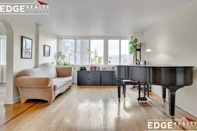 Foto del edificio - 1601 Beacon St