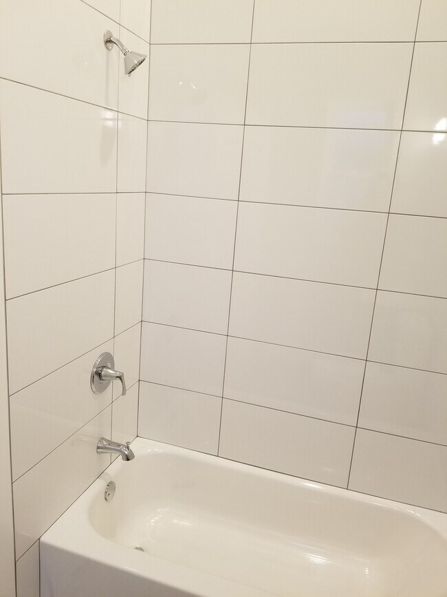 Foto del edificio - 1246 W Chicago Ave