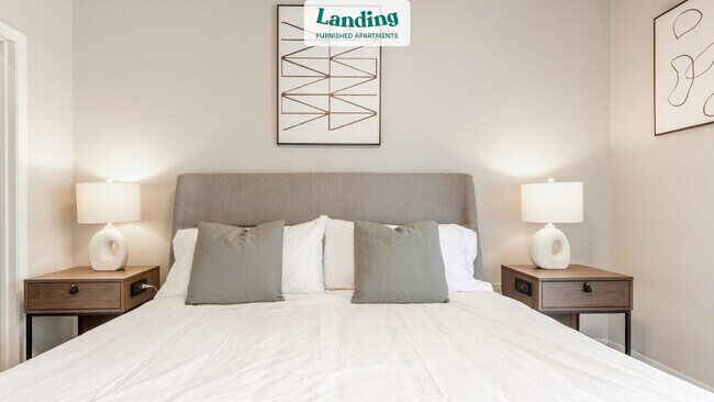 Foto del edificio - 5210 E Hampton Ave