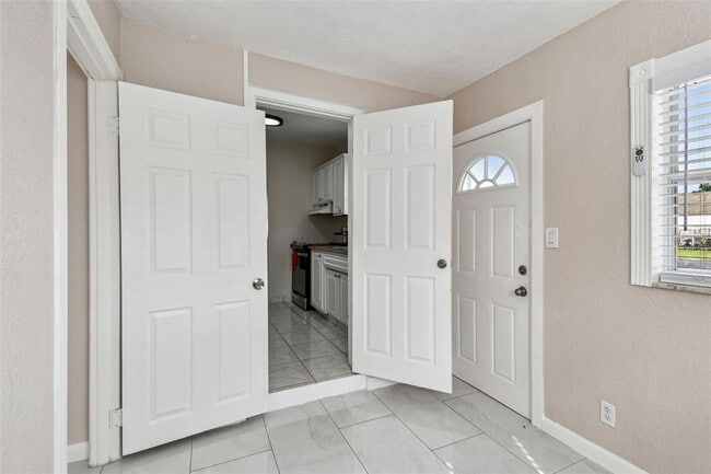 Foto del edificio - 3540 56th Ave N