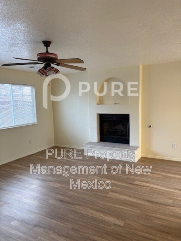 Foto del edificio - 4832 McNary Ct NW