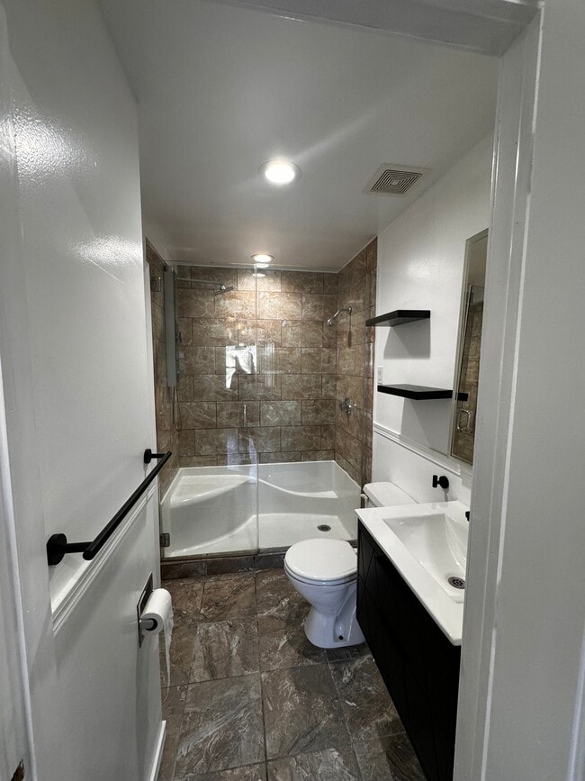 bathroom - 180 Summerfield Ave
