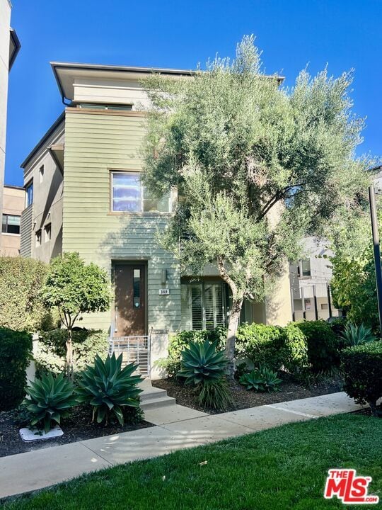 Building Photo - 5849 S Sparrow Ct
