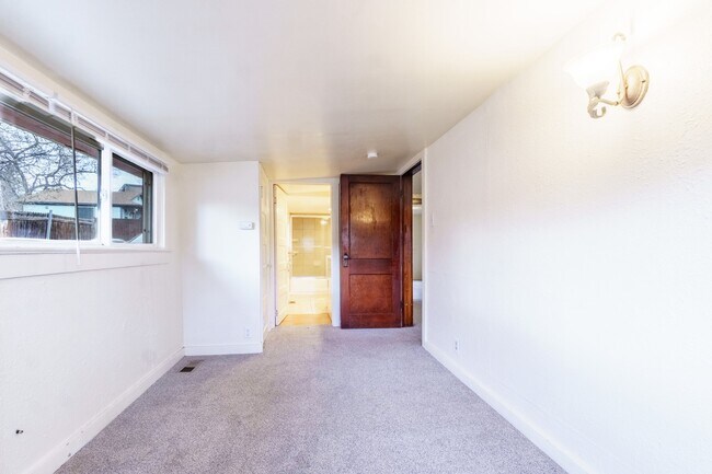 Foto del edificio - 3406 1/2 W Colorado Ave