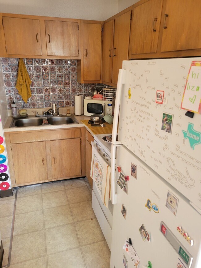 Foto del edificio - 925 James Ct