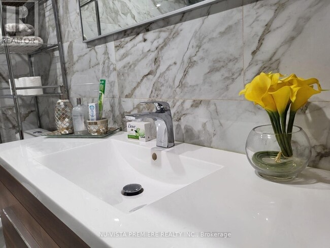 Building Photo - 1807 Brunson Way