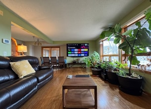 Building Photo - 13918 Riverview Dr NW