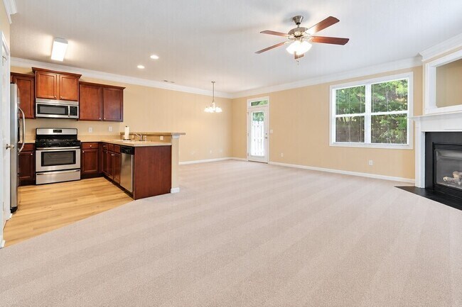 Foto del edificio - 7065 Blairs View Dr