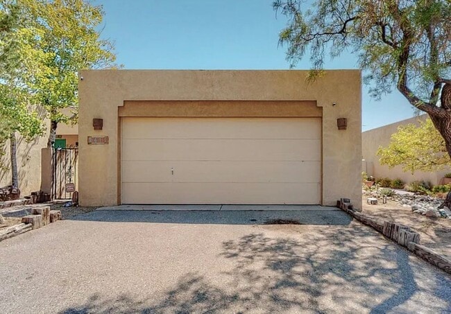 Building Photo - 2411 Tramway Terrace Ct NE