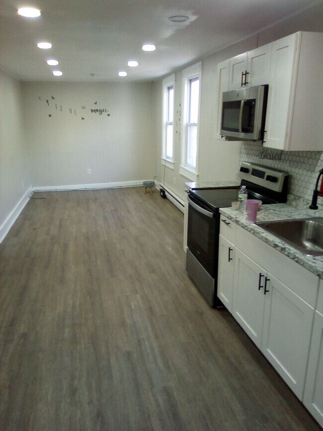 Foto del edificio - 1213 Pittston Ave