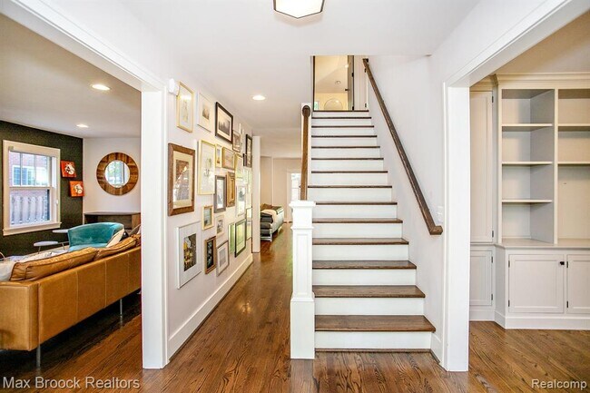 Foto del edificio - 26387 Dundee Rd