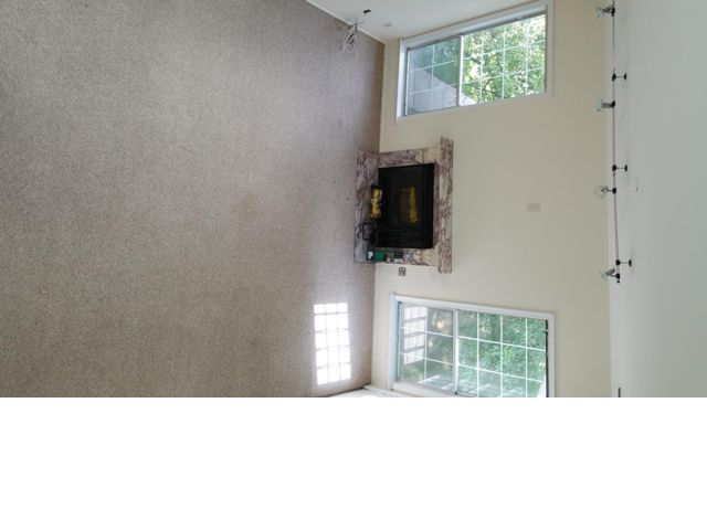 Building Photo - 81 Fox Run Dr
