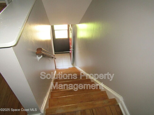 Building Photo - 910 S Colonial Ct