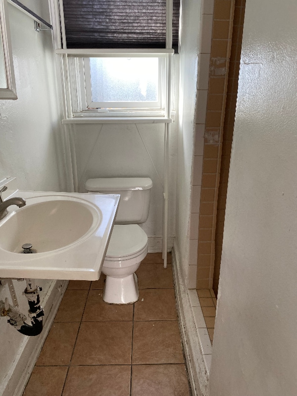 Foto del edificio - 5723 Gage Ave