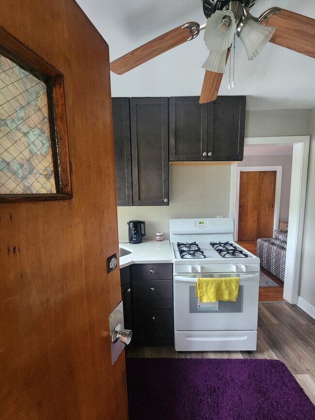 Foto del edificio - 7367 N Winchester Ave