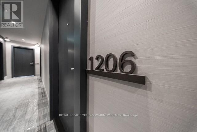 Photo du bâtiment - 65 Broadway Ave